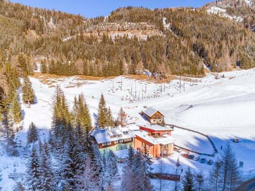 Hotel zum Kauf 1.090.000 € 18 Zimmer 3.285 m² Grundstück Kremsbrücke 9862