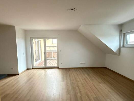 Wohnung zur Miete 820 € 3 Zimmer 93 m² 1. Geschoss frei ab sofort Pretzfeld 91362