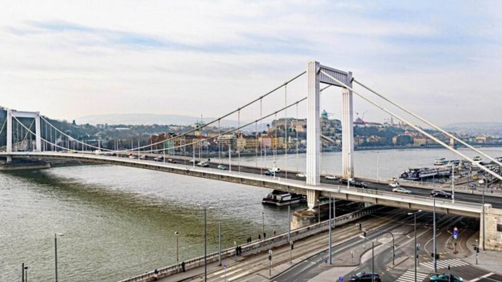 Wohnung zum Kauf 1.358.656 € 5 Zimmer 168 m² Budapest 1054