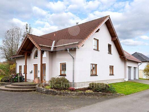 Mehrfamilienhaus zum Kauf 649.000 € 6 Zimmer 242 m² 2.524 m² Grundstück Kreuzberg Wipperfürth 51688