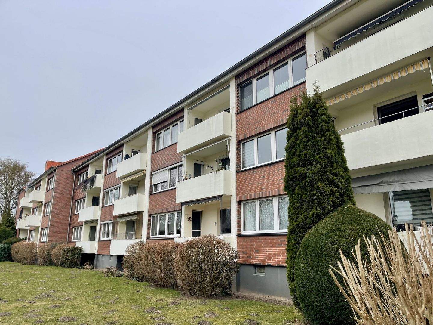 Immobilie in Winsen (Luhe) - Kapitalanlage mit stabilem Mietertrag - 3-Zimmer-Wohnung mit Balkon in Winsen (Luhe) - Bild 1