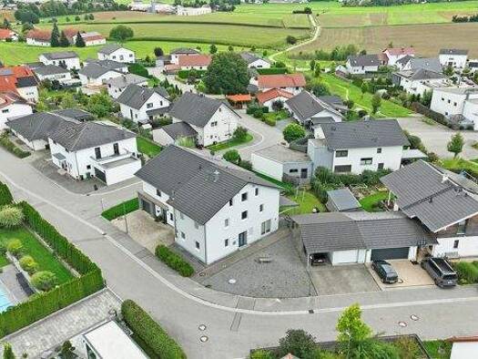 Doppelhaushälfte zum Kauf 649.999 € 5 Zimmer 172 m² 448 m² Grundstück frei ab 01.01.2026 Hohenegglkofen Kumhausen 84036