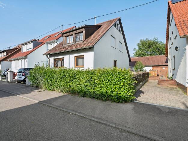 Einfamilienhaus zum Kauf 549.000 € 4 Zimmer 99,2 m² 600 m² Grundstück frei ab 01.05.2028 Steinhaldenfeld Bad Cannstatt 70378