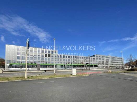 Bürofläche zur Miete 370 m² Bürofläche teilbar ab 370 m² Lahe Hannover 30659