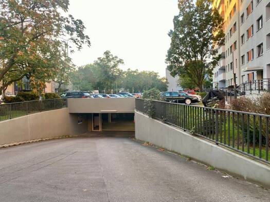 Tiefgarage zur Miete provisionsfrei 54 € Guineastr. 19-23 Wedding Berlin 13351