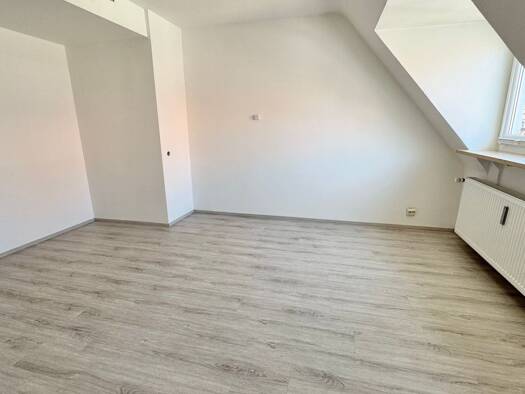 Wohnung zur Miete 570 € 2 Zimmer 45 m² 4. Geschoss frei ab 01.05.2026 Lorenz Nürnberg 90402