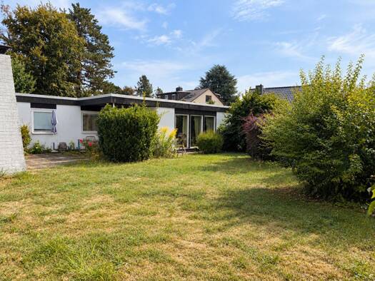Einfamilienhaus zum Kauf 325.000 € 5 Zimmer 140,5 m² 684 m² Grundstück Massenheim Bad Vilbel 61118