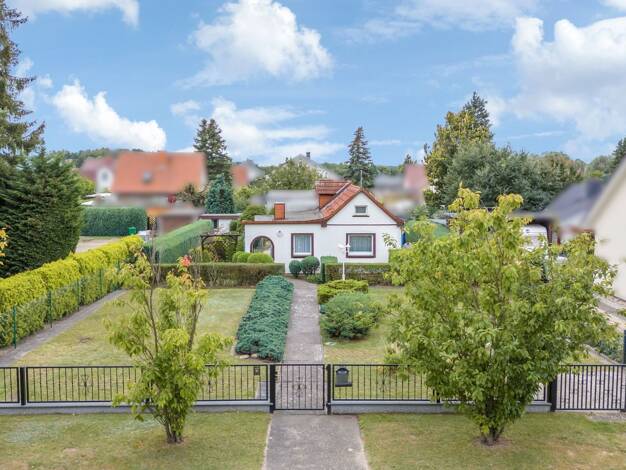 Einfamilienhaus zum Kauf 235.000 € 2 Zimmer 53 m² 800 m² Grundstück Strausberg 15344