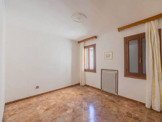 Haus zum Kauf 380.000 € 6 Zimmer 260 m² frei ab sofort Chioggia