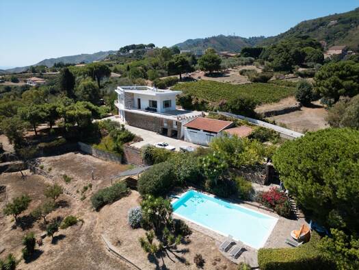 Villa zur Miete 1.500 € 3 Zimmer 163 m² frei ab sofort Via Gaetano Corsini 13 Messina 98158