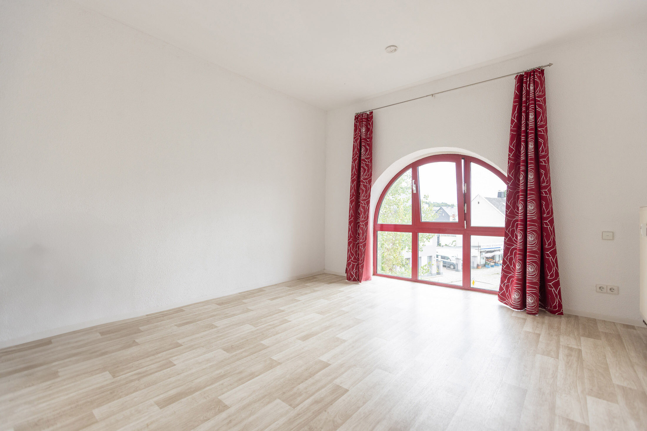 Studio zur Miete 313 € 2 Zimmer 45,4 m²<br/>Wohnfläche 2.<br/>Geschoss Stollberg Stollberg/Erzgeb. 09366