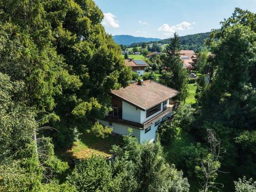 Immobilie zum Kauf 7 Zimmer 182 m² 1.840 m² Grundstück Siegsdorf 83313