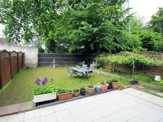 Doppelhaushälfte zum Kauf 569.000 € 4 Zimmer 96,6 m² 240 m² Grundstück frei ab 01.03.2027 Lurup Altona 22547