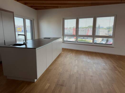 Penthouse zur Miete 1.450 € 2 Zimmer 109,8 m² Geschoss 2/3 frei ab 01.09.2026 Neumarkt Neumarkt in der Oberpfalz 92318