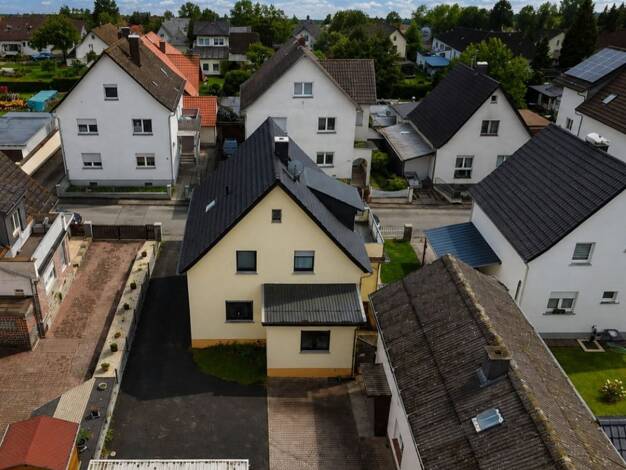 Einfamilienhaus zum Kauf 280.000 € 5,5 Zimmer 145 m² 493 m² Grundstück Laufdorf Schöffengrund 35641