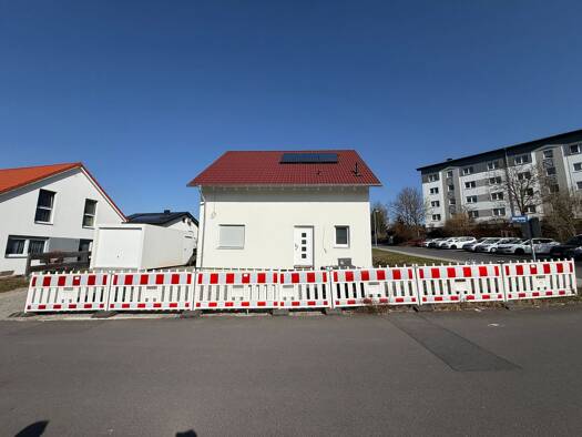 Einfamilienhaus zum Kauf 249.000 € 4,5 Zimmer 130 m² 491 m² Grundstück Schleusingen Schleusingen 98553