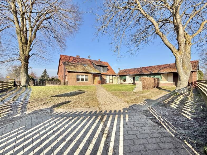 Einfamilienhaus zum Kauf 370.000 € 12 Zimmer 332 m² 1.744 m² Grundstück Seilershof Gransee 16775