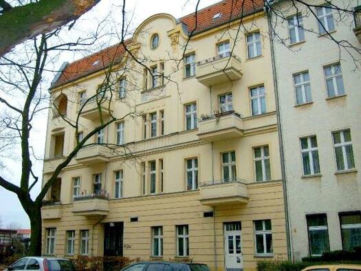 Wohnung zur Miete nur mit Wohnberechtigungsschein 739 € 2 Zimmer 81,2 m² 3. Geschoss frei ab 01.11.2026 Brehmestraße 25 Pankow Pankow 13187