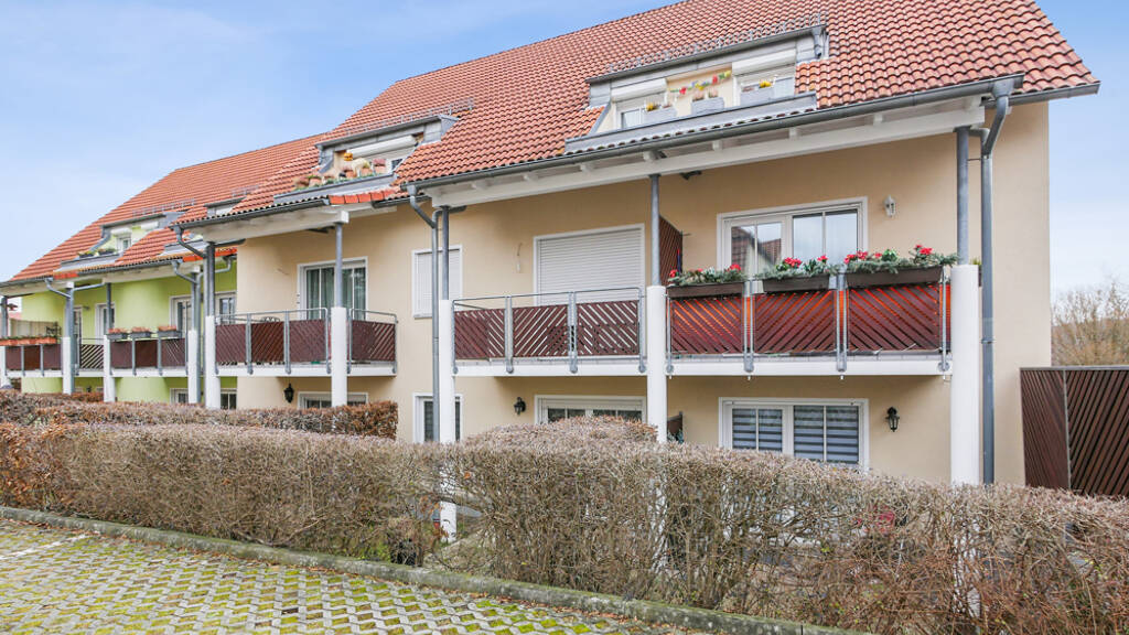 Wohnung zum Kauf 194.900 € 7 Zimmer 179,9 m² Neustadt 01844