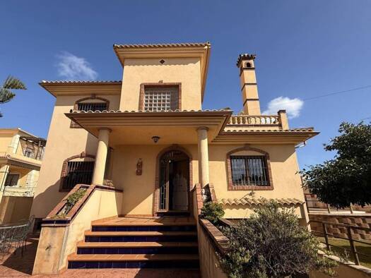 Chalet zum Kauf 769.000 € 4 Zimmer 319 m² 428 m² Grundstück Torremolinos 29620