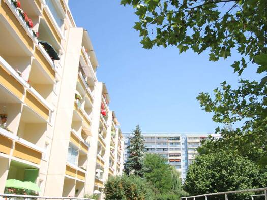 Wohnung zur Miete 366 € 3 Zimmer 69 m² 2. Geschoss frei ab sofort Platanenstraße 30 Lusan Gera 07549