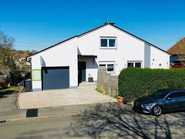 Haus zum Kauf 419.000 € 8 Zimmer 278 m² 974 m² Grundstück Schlitz Schlitz 36110