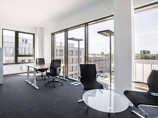 Bürofläche zur Miete provisionsfrei 22 m² Bürofläche teilbar ab 12 m² Erna-Scheffler-Straße 1A Kalk Köln 51103