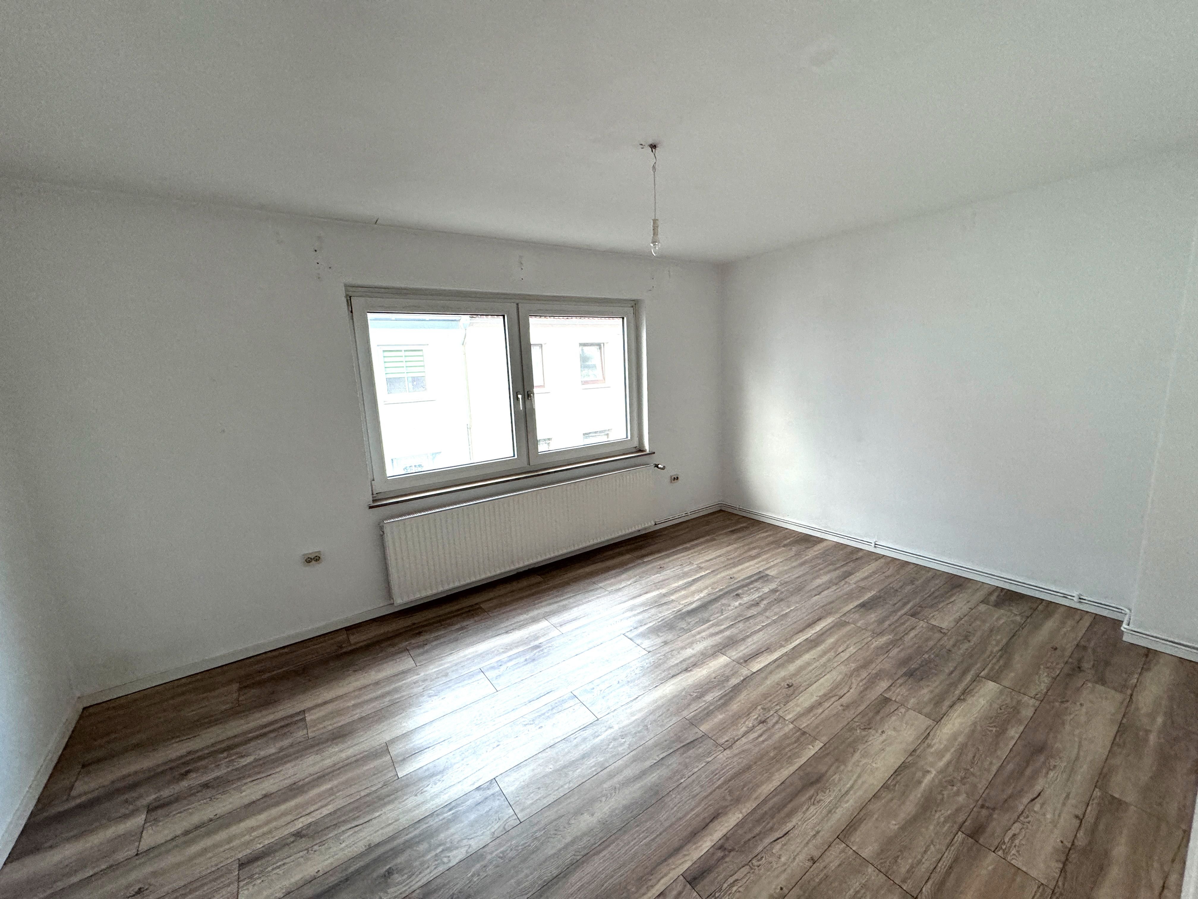 Wohnung zur Miete 500 € 2 Zimmer 50 m²<br/>Wohnfläche 1.<br/>Geschoss ab sofort<br/>Verfügbarkeit Lilienthaler Straße 5-7 Findorff - Bürgerweide Bremen 28215