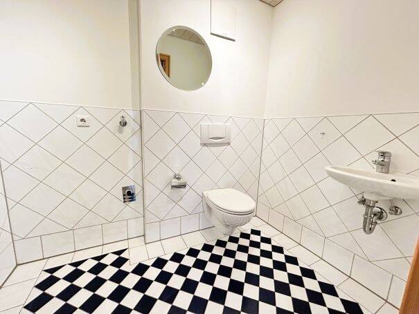 Property thumbnail 8