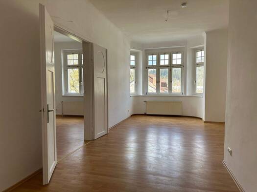 Studio zum Kauf provisionsfrei 192.000 € 4,5 Zimmer 121 m² 3. Geschoss Suhl 98527