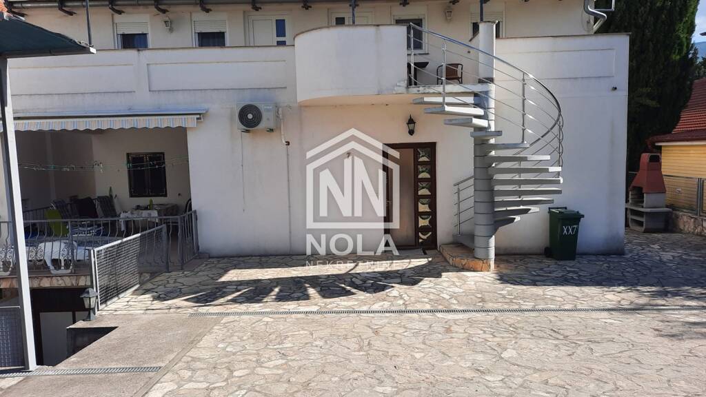 Einfamilienhaus zum Kauf 268.000 € 8 Zimmer 213 m² Grundstück Obrovac 23450