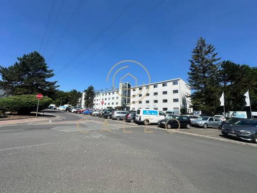 Bürofläche zur Miete provisionsfrei 9 € 272 m² Bürofläche teilbar ab 272 m² Bad Vilbel 61118