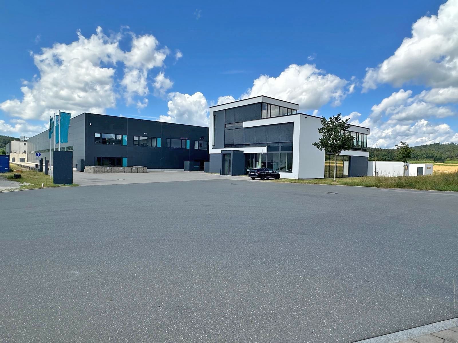 Produktionshalle zum Kauf 6.500.000 € 9.000 m²<br/>Lagerfläche Ludersheim Altdorf bei Nürnberg 90518