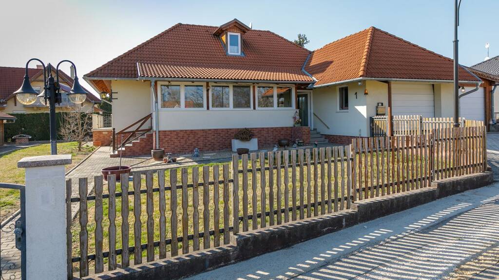 Einfamilienhaus zum Kauf 388.000 € 4 Zimmer 170 m² 964 m² Grundstück Cserszegtomaj 8372