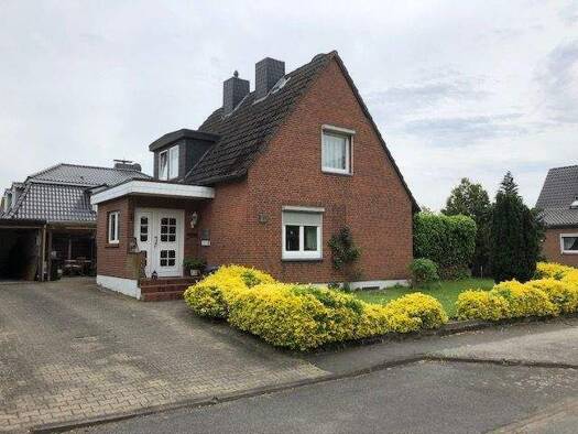 Einfamilienhaus zur Miete 1.185 € 4 Zimmer 103 m² 450 m² Grundstück frei ab 01.10.2026 Goethestraße 9 Erbstorf Adendorf 21365