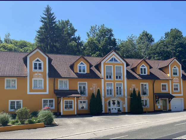 Mehrfamilienhaus zum Kauf 790.000 € 16 Zimmer 540 m² 4.765 m² Grundstück Weißenberg Edelsfeld 92265