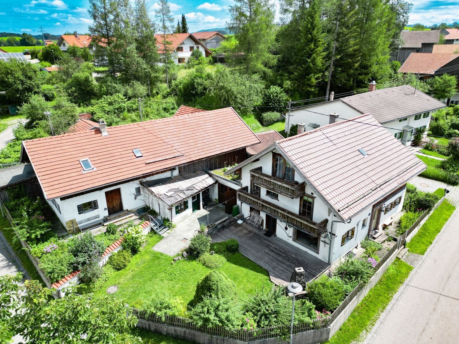 Einfamilienhaus zum Kauf 390.000 € 8 Zimmer 220 m²<br/>Wohnfläche 688 m²<br/>Grundstück Urspring Steingaden / Urspring 86989