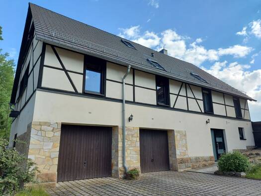 Einfamilienhaus zur Miete 1.300 € 5 Zimmer 220 m² frei ab sofort Juri-Gagarin-Straße 24 Stenn Lichtentanne 08115