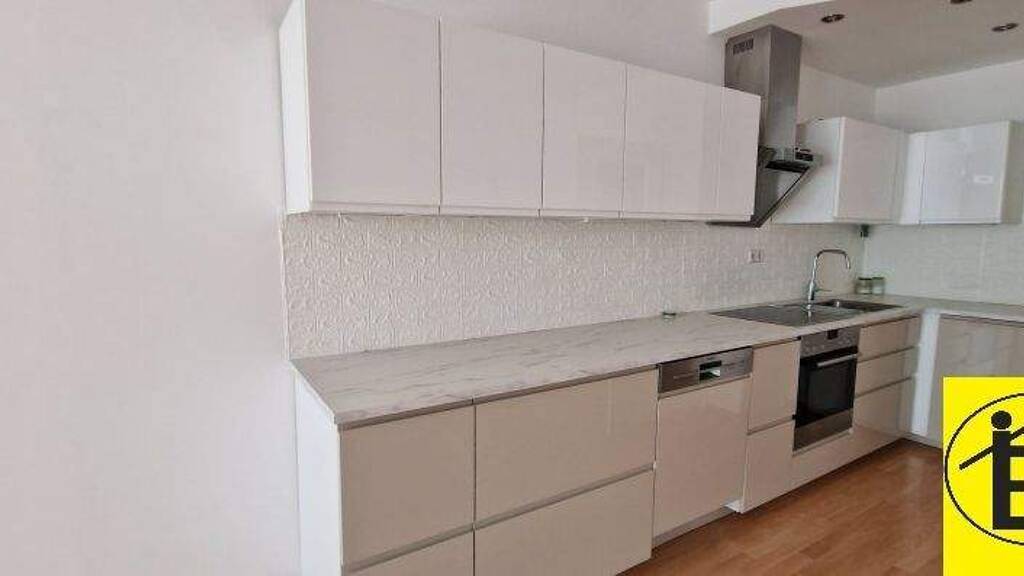 Wohnung zur Miete 688 € 3 Zimmer 80 m² Gänserndorf 2230