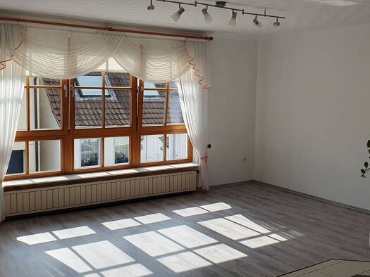 Wohnung zur Miete 1.033 € 5 Zimmer 110,3 m² 3 Geschosse frei ab sofort Wehingen 78564