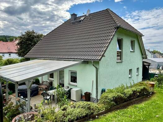 Einfamilienhaus zum Kauf 270.000 € 6 Zimmer 117 m² 660 m² Grundstück Rodewisch 08228