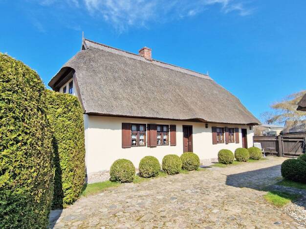 Haus zum Kauf 659.000 € 9 Zimmer 220 m² 1.585 m² Grundstück Krummin 17440