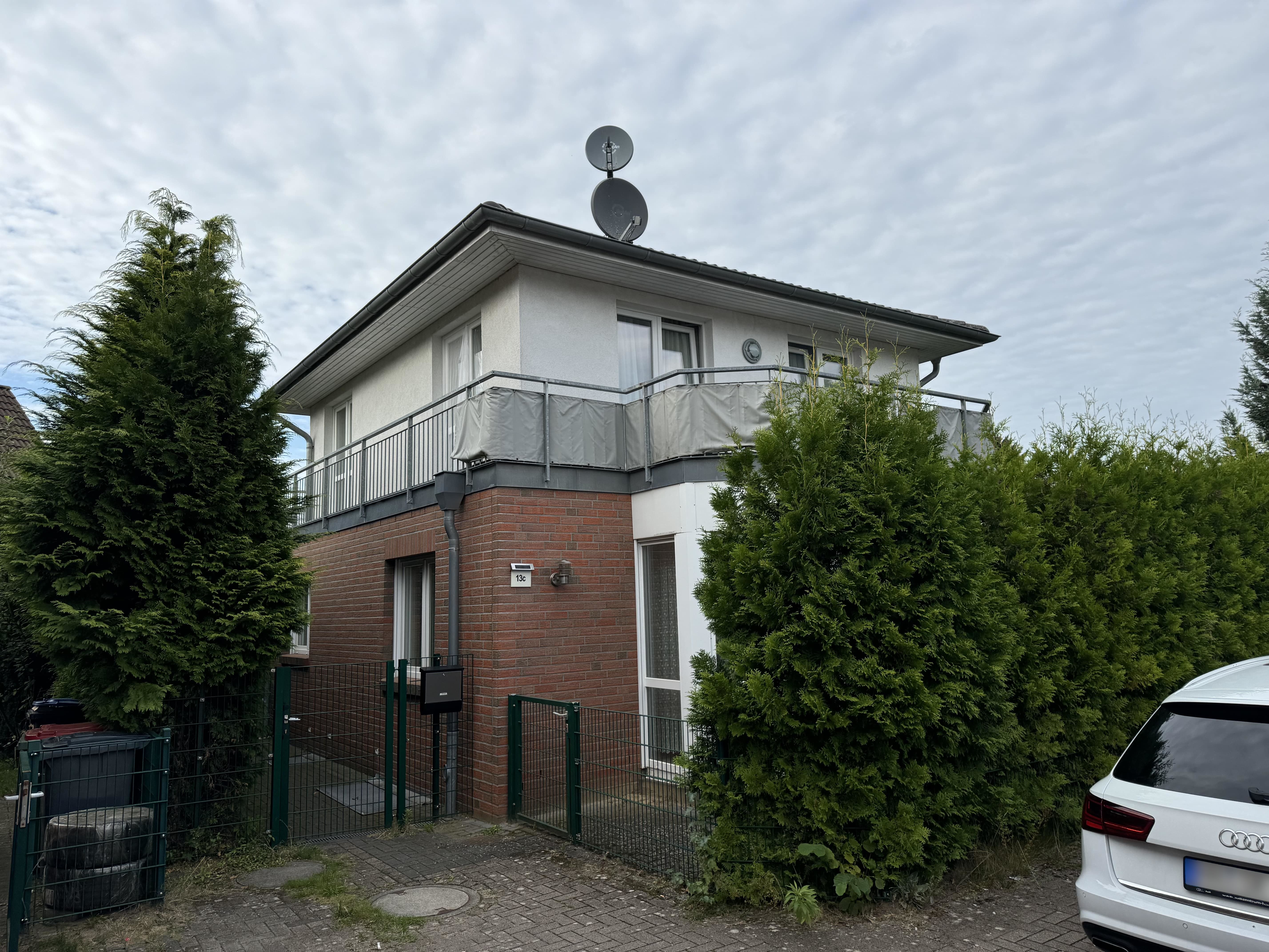 Einfamilienhaus zum Kauf 650.000 € 7 Zimmer 165 m²<br/>Wohnfläche 360 m²<br/>Grundstück Lurup Hamburg 22547