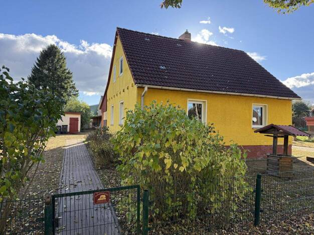 Einfamilienhaus zum Kauf provisionsfrei 105.000 € 6 Zimmer 105 m² 1.531 m² Grundstück Retzow Malchin, Retzow 17139