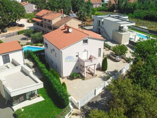 Haus zum Kauf 870.000 € 8 Zimmer 370 m² 545 m² Grundstück Funtana 52452