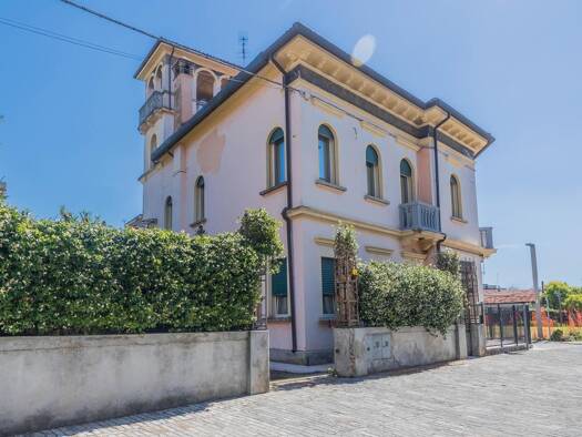 Villa zum Kauf 890.000 € 6 Zimmer 400 m² frei ab sofort Venedig 30173