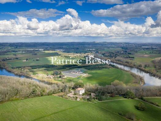 Schloss zum Kauf 845.000 € 9 Zimmer 260 m² 57.860 m² Grundstück Pessac-sur-Dordogne 33890