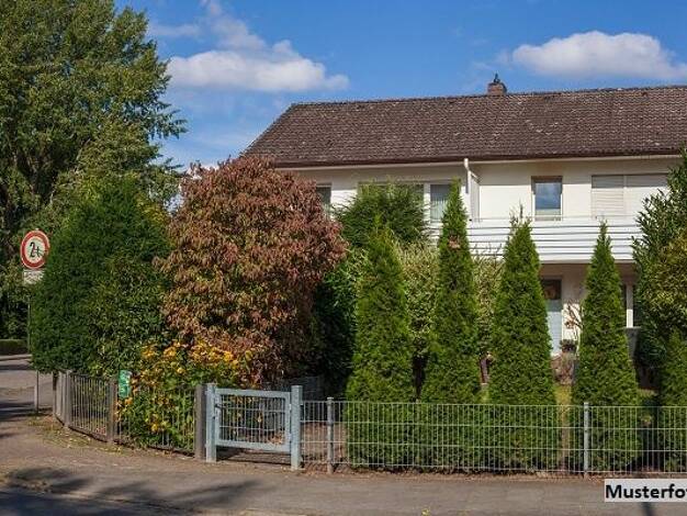 Mehrfamilienhaus zum Kauf 1.304.000 € 1.026,5 m² 1.480 m² Grundstück Strümp Meerbusch 40670
