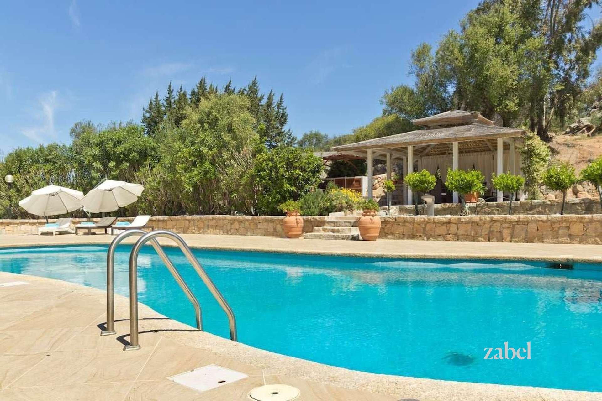 Villa zum Kauf 2.700.000 € 7 Zimmer 250 m²<br/>Wohnfläche 4.000 m²<br/>Grundstück Baja Sardinia