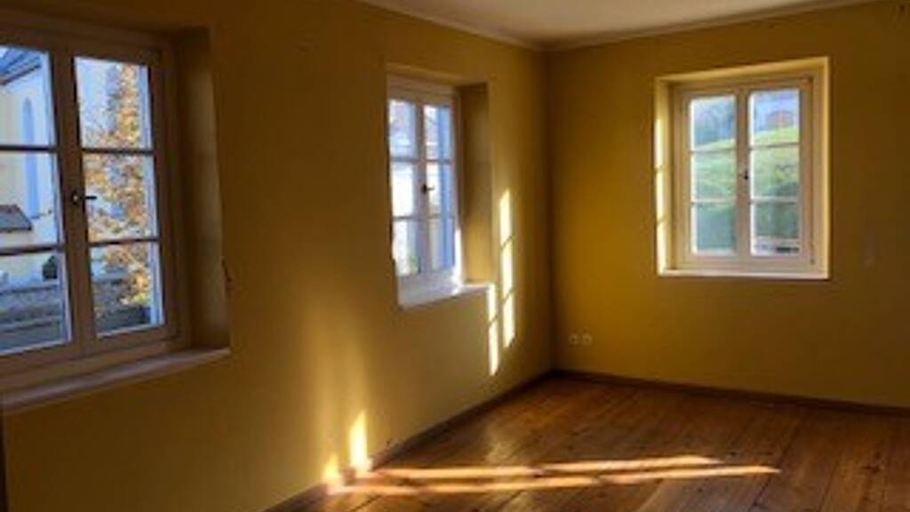 Wohnung zur Miete 1.507 € 4 Zimmer 137,2 m² Geschoss 1/2 frei ab 01.04.2026 Niklasreuth Irschenberg 83737